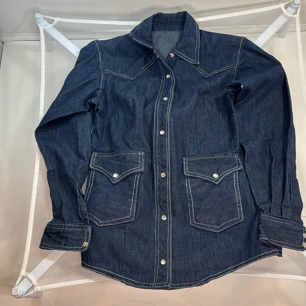 Dark Denim Pearl Snap Button Down Shajacket Size Small